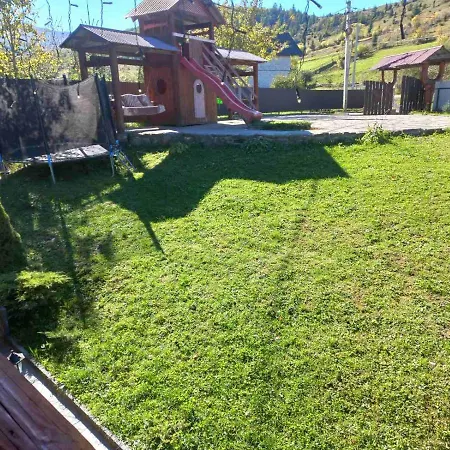 Alpesi faház в карпатах Zúgó