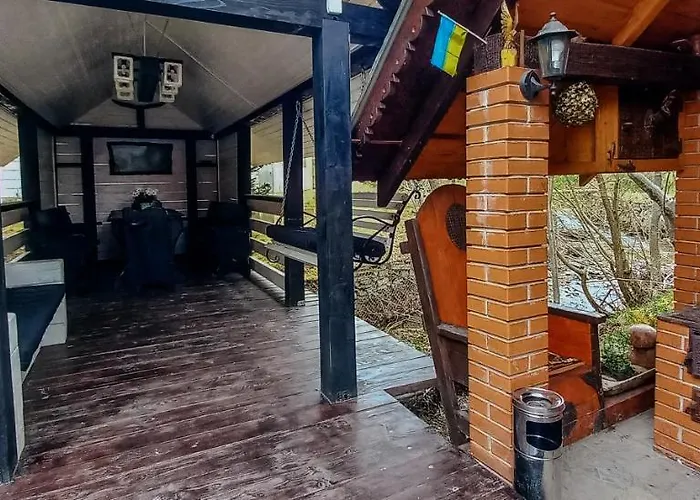 в карпатах 木屋 *