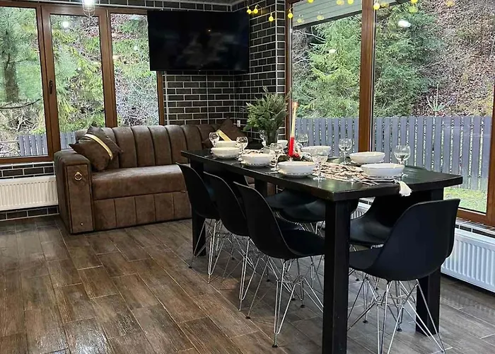 Chalet в карпатах Huklyvyy